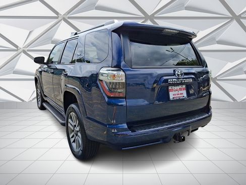 Used 2022 Toyota 4Runner TRD Sport w/ Technology Package AWD/4WD image 8