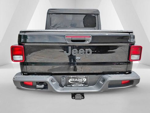 Used 2021 Jeep Gladiator Sport AWD/4WD image 6