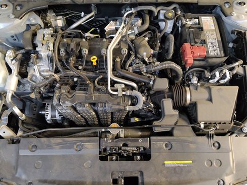Used 2025 Nissan Altima 2.5 SV FWD image 30