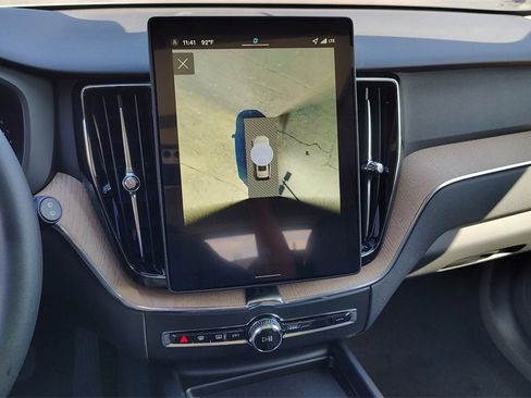 New 2026 Volvo XC60 B5 Plus w/ Climate Package image 18