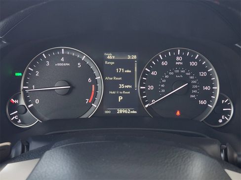 Used 2022 Lexus RX 350L Luxury image 15