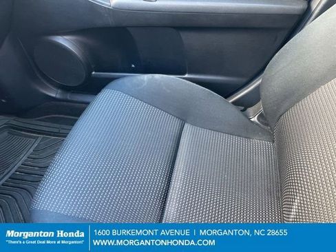 Used 2013 MAZDA MAZDA3 i Touring image 11