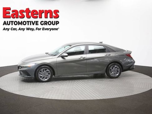 Used 2024 Hyundai Elantra SEL FWD image 57