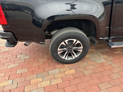 Used 2021 Chevrolet Colorado Z71 image 14
