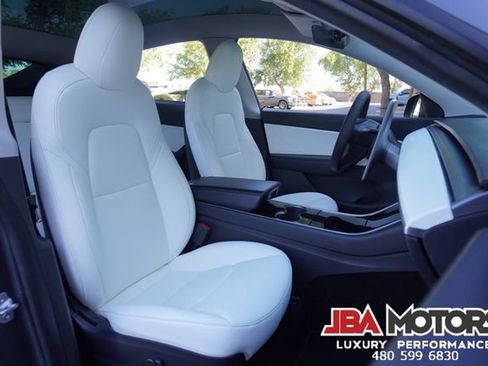 Used 2021 Tesla Model Y Long Range AWD/4WD image 9
