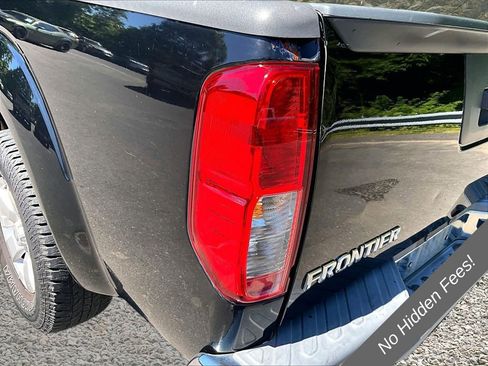 Used 2013 Nissan Frontier SV AWD/4WD image 27