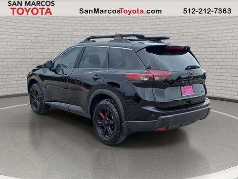 Used 2025 Nissan Rogue SV image 7