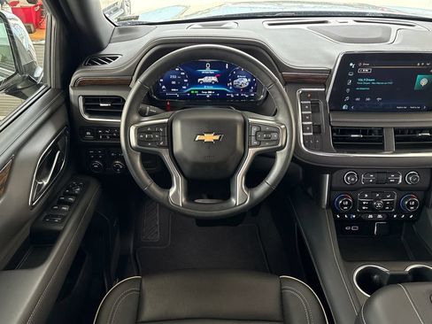 Used 2024 Chevrolet Tahoe Premier AWD/4WD image 19