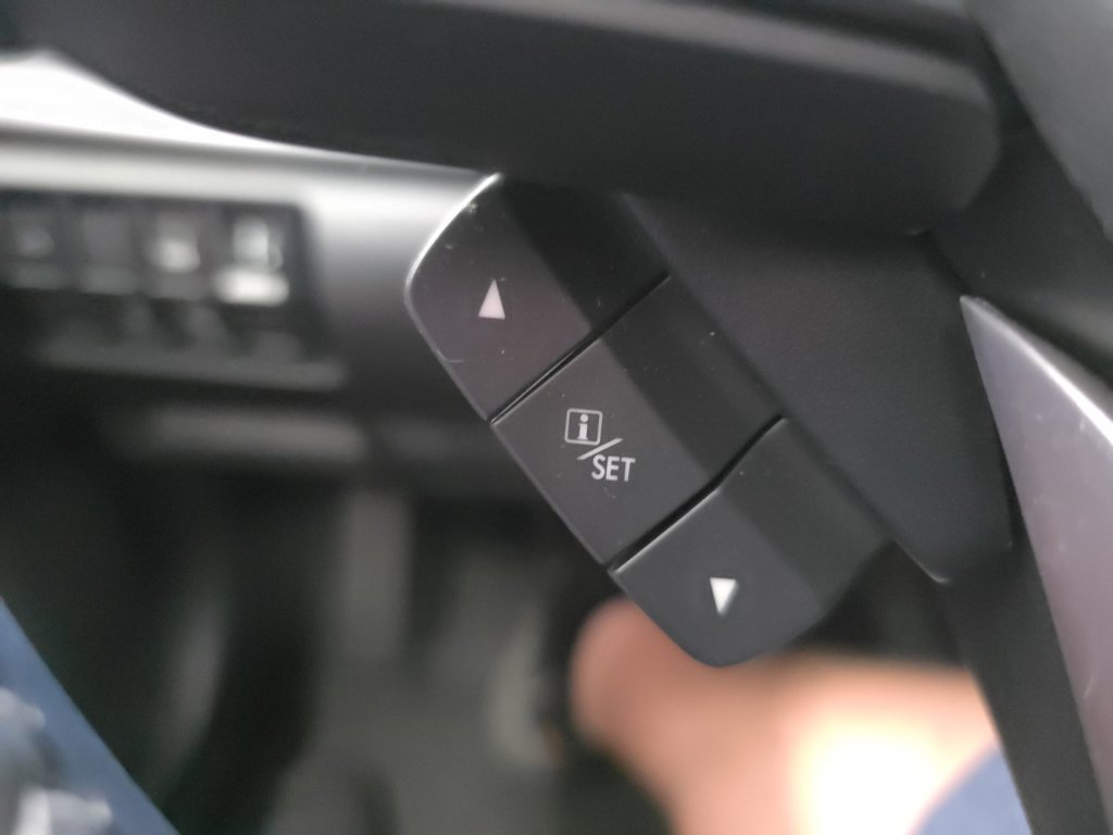Used 2020 Subaru Forester Premium AWD/4WD image 39