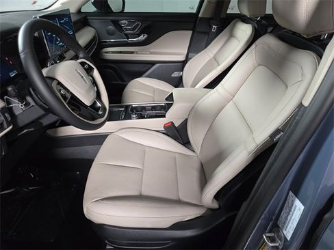 New 2025 Lincoln Corsair Grand Touring w/ Rear Removable Package Tray image 7