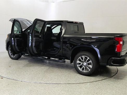 Used 2023 Chevrolet Silverado 1500 RST AWD/4WD image 11