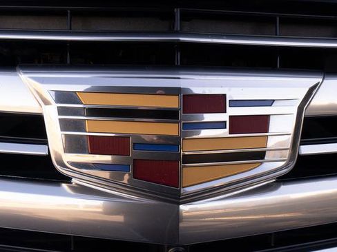 Used 2020 Cadillac Escalade Platinum image 44