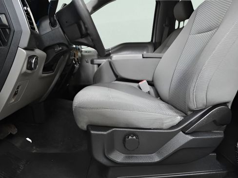 Used 2018 Ford F150 XLT RWD image 17