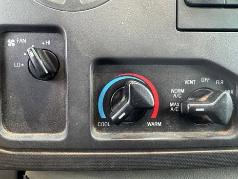 Used 2019 Ford E-350 and Econoline 350 Super Duty w/ Power Windows & Locks Group RWD image 13