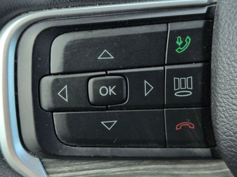 Used 2024 Jeep Wagoneer Series II w/ Flexible Seating Group RWD image 14