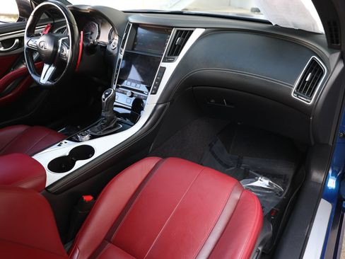 Used 2019 INFINITI Q60 Red Sport 400 RWD image 20