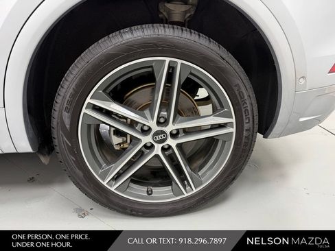 Used 2021 Audi Q5 e Prestige AWD/4WD image 14