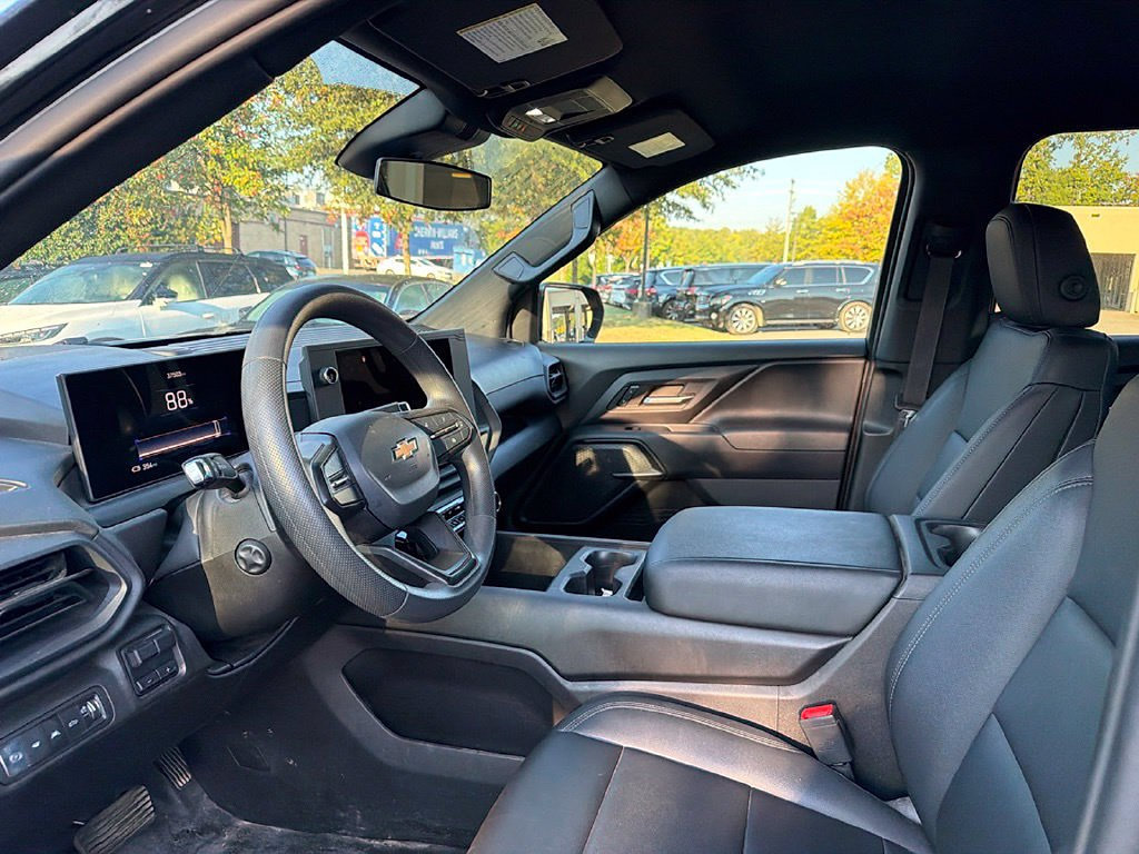 Used 2024 Chevrolet Silverado EV W/T AWD/4WD image 9