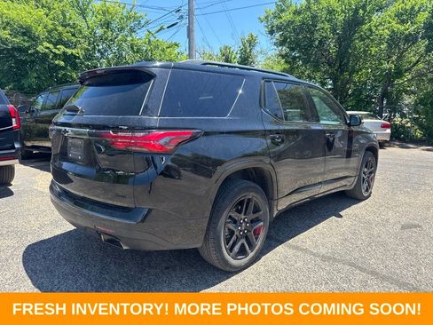 Used 2023 Chevrolet Traverse Premier w/ Redline Edition AWD/4WD image 2