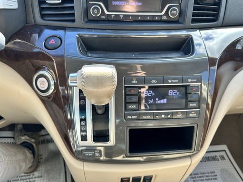 Used 2015 Nissan Quest SL image 18