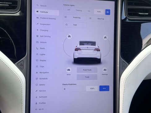 Used 2019 Tesla Model X Long Range AWD/4WD image 27
