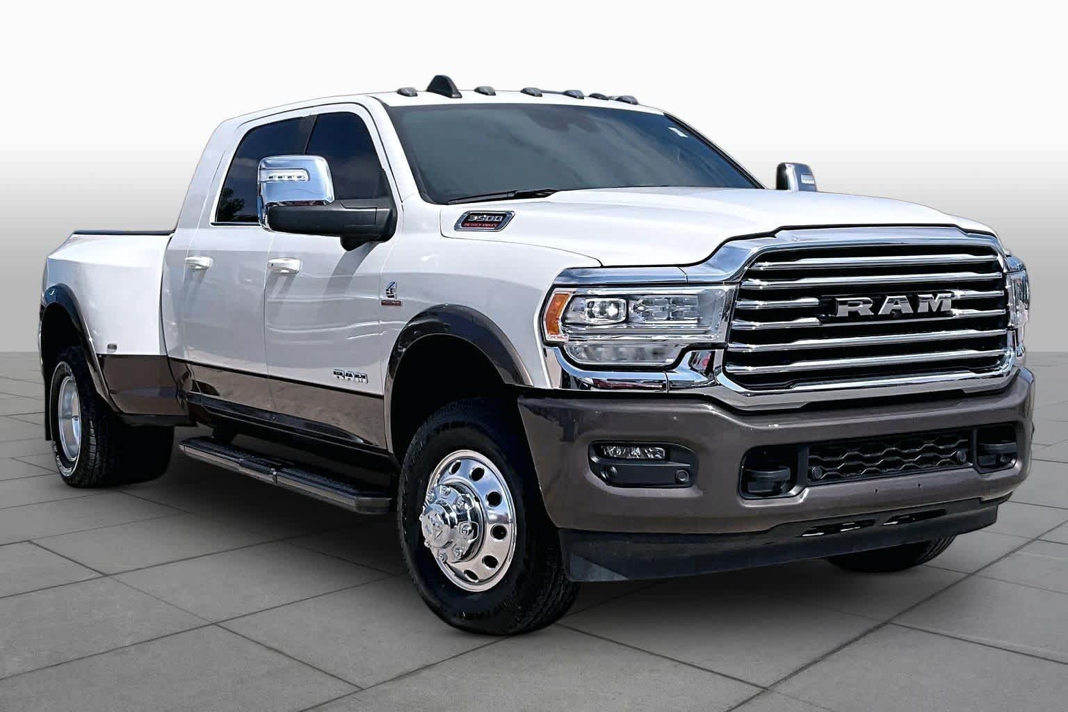 Used 2024 RAM 3500 Limited w/ Safety Group AWD/4WD image 3