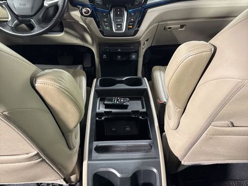 Used 2022 Honda Odyssey Touring image 23