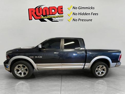 Used 2013 RAM 1500 Laramie w/ Convenience Group AWD/4WD image 3