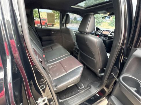 Used 2018 Honda Ridgeline Black Edition image 15