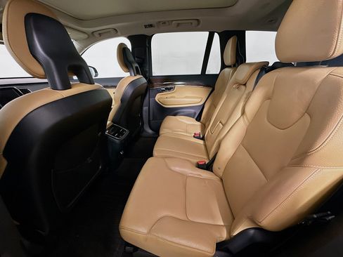 Used 2016 Volvo XC90 T6 Momentum AWD/4WD image 29