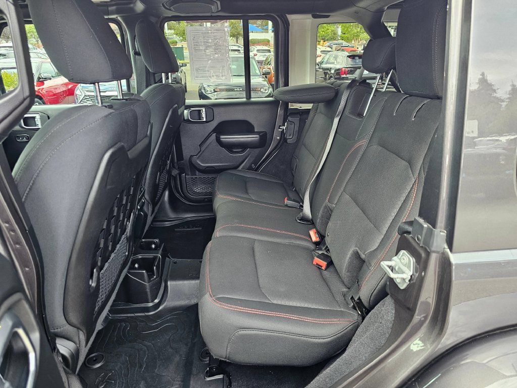 Used 2018 Jeep Wrangler Unlimited Rubicon AWD/4WD image 22