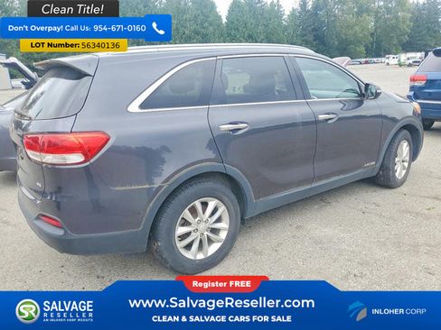 Used 2017 Kia Sorento AWD image 4