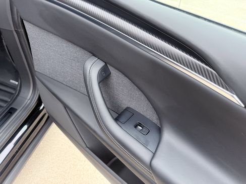 Used 2023 Tesla Model X Plaid image 67