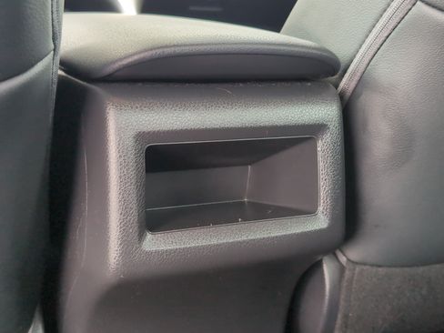 Used 2019 Toyota Camry SE FWD image 37