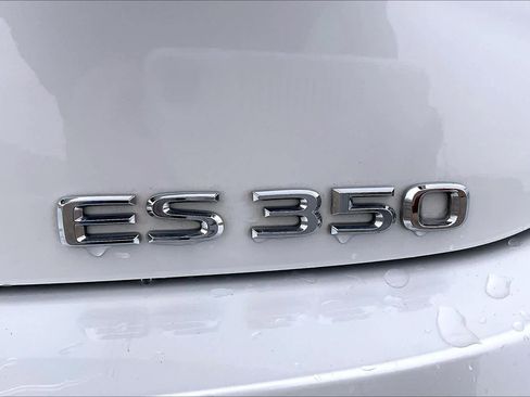 Used 2022 Lexus ES 350 w/ Accessory Package image 30