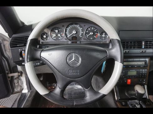 Used 2002 Mercedes-Benz SL 500 image 22
