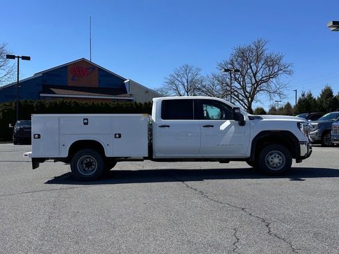 New 2026 GMC Sierra 3500 Pro w/ Convenience Package AWD/4WD image 3