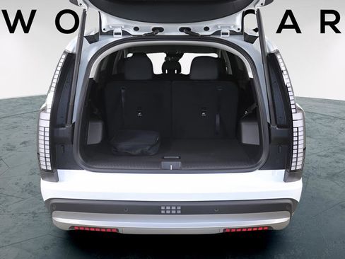 New 2026 Hyundai Ioniq 9 S RWD image 9