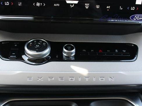 New 2027 Ford Expedition Max Active RWD image 13