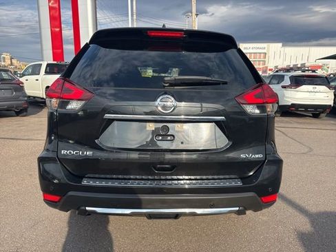 Certified 2020 Nissan Rogue SV image 6