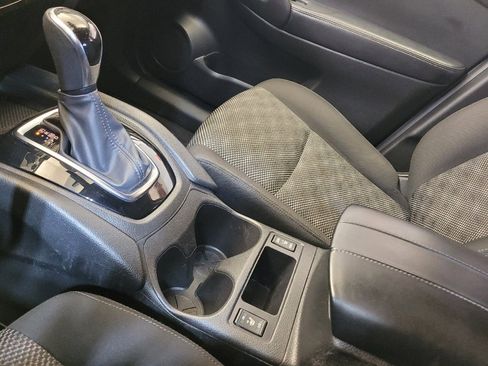 Used 2019 Nissan Rogue Sport SV w/ All-Weather Package image 26