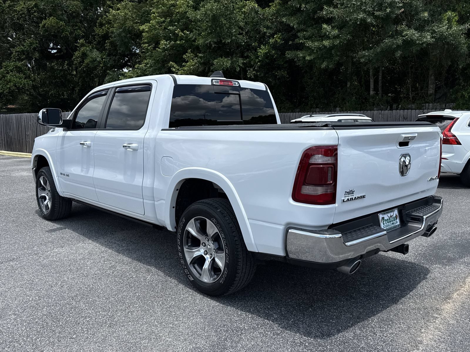 Used 2021 RAM 1500 Laramie AWD/4WD image 3