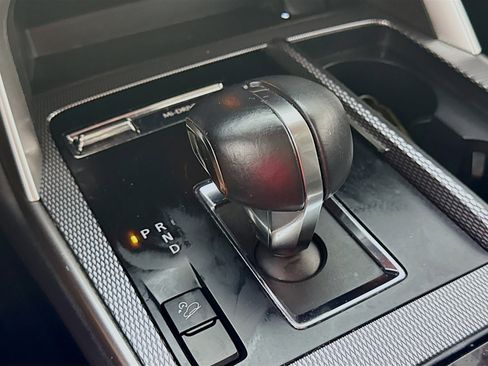 Used 2024 MAZDA CX-90 3.3 Turbo w/ Preferred Plus image 17