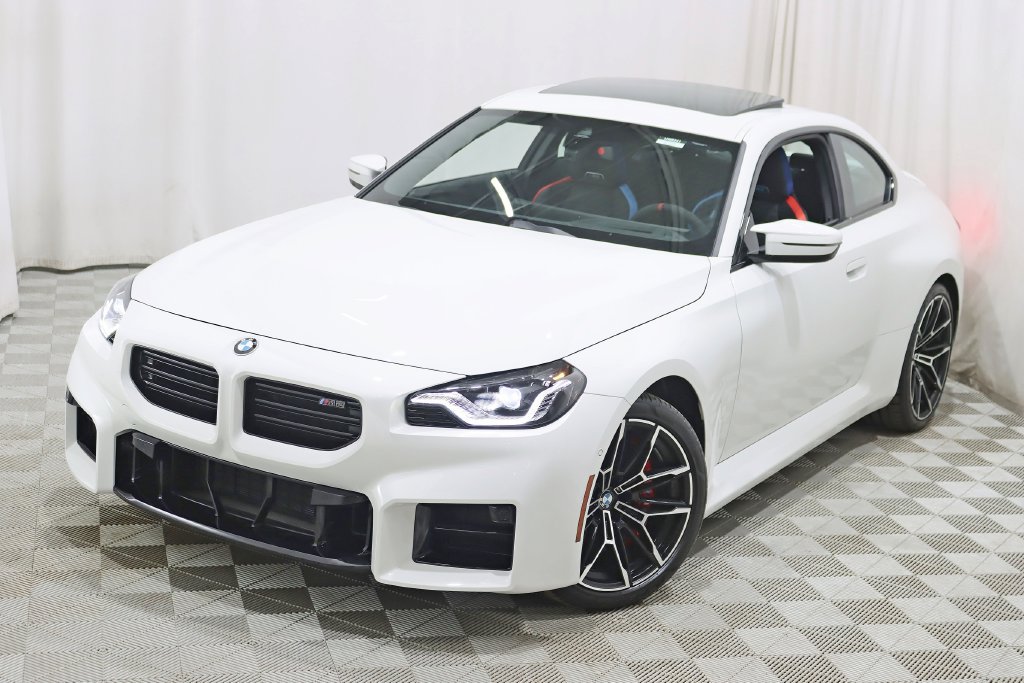 Used 2026 BMW M2 w/ Lighting Package RWD image 5