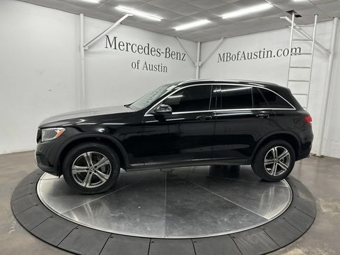 Used 2019 Mercedes-Benz GLC 300 4MATIC image 3