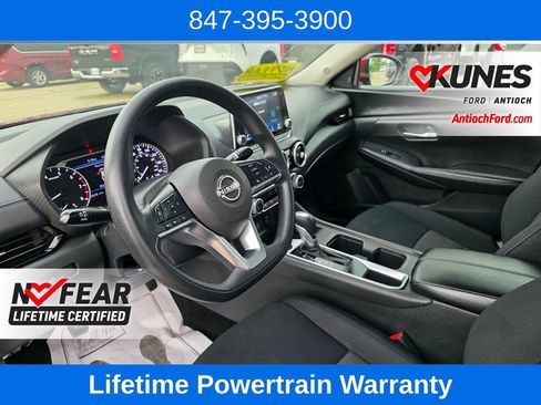 Used 2024 Nissan Sentra SV FWD image 18