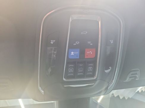 New 2026 Jeep Grand Wagoneer Limited image 20