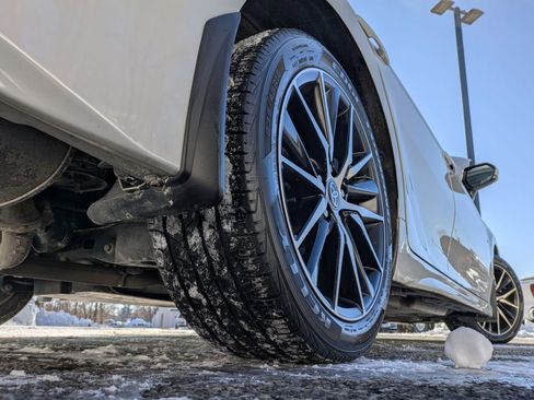 Used 2023 Toyota Camry SE image 37