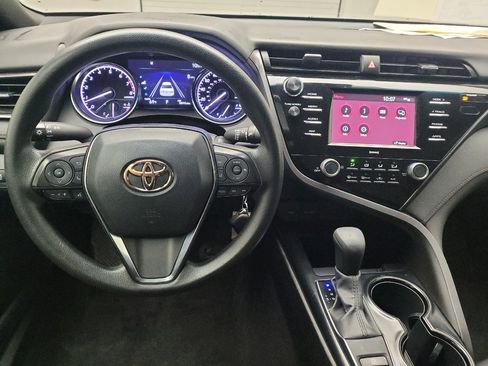 Used 2020 Toyota Camry LE AWD/4WD image 22