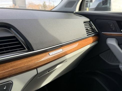 Used 2023 Audi Q5 2.0T Premium Plus w/ Premium Plus Package image 41